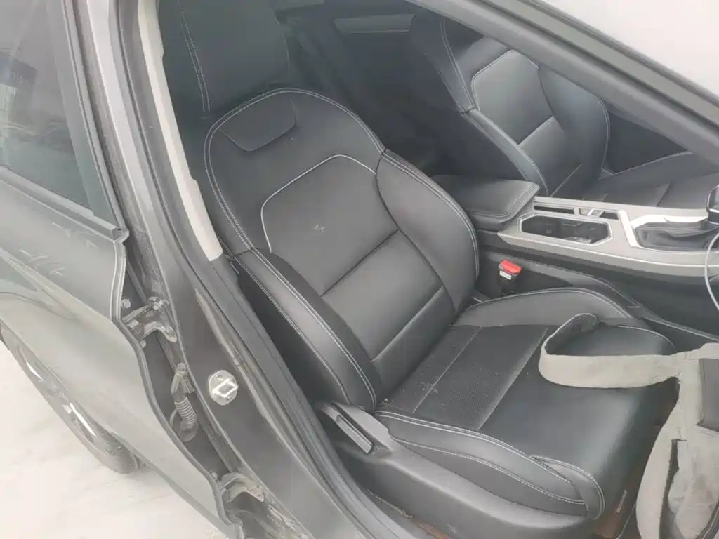 Geely Binyue — миниатюра 25