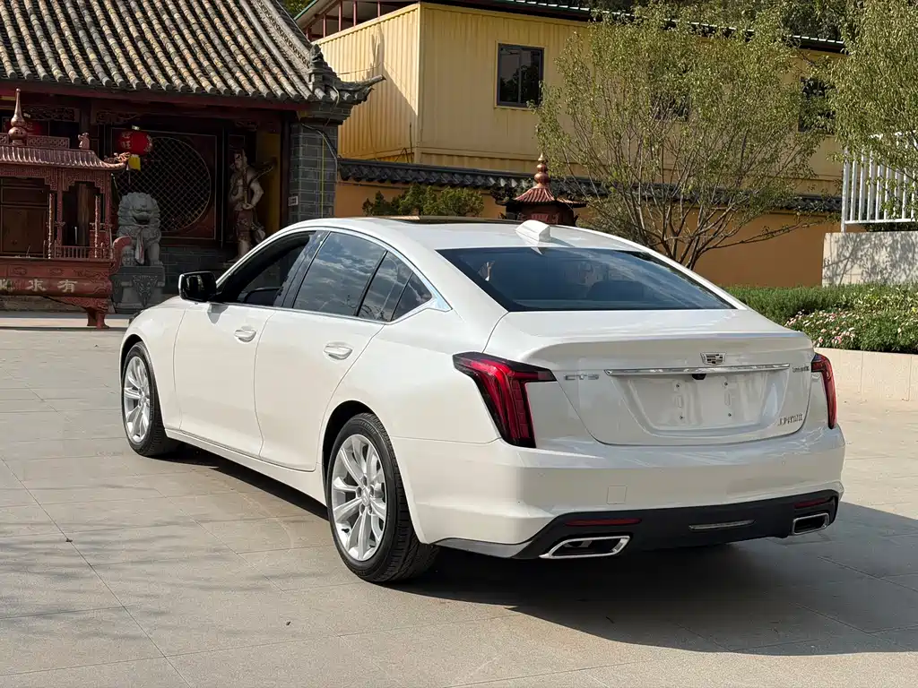 Cadillac CT5 — миниатюра 13