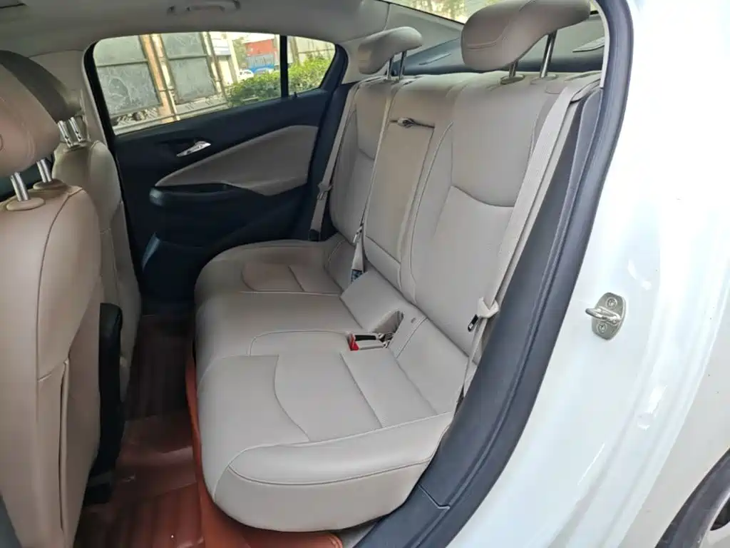 Chevrolet Cruze — миниатюра 17