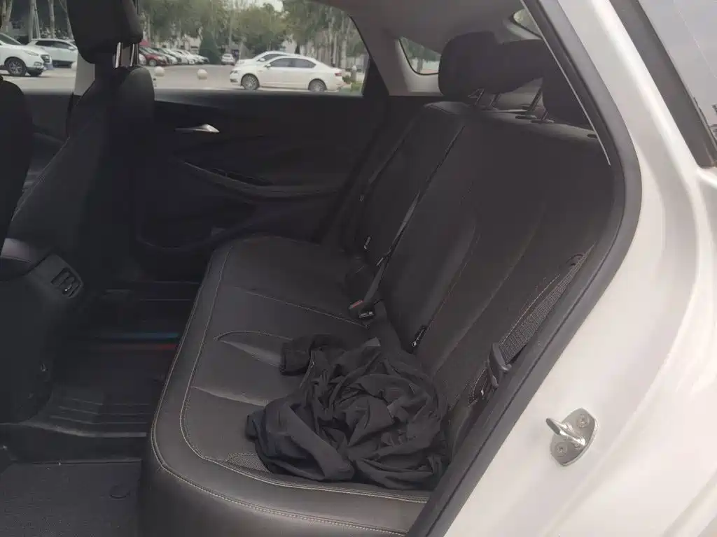 Buick Verano — миниатюра 13