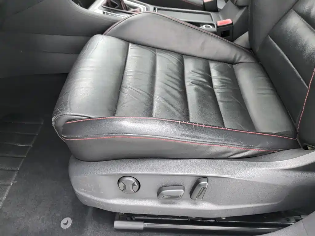 Volkswagen Golf GTI — миниатюра 20