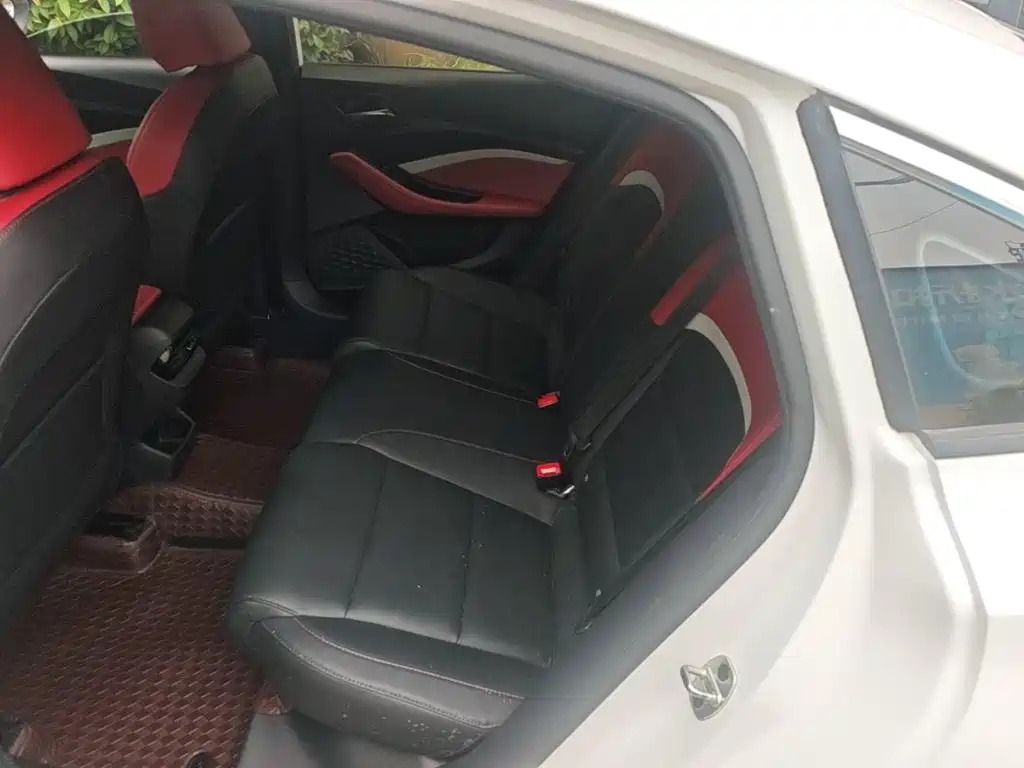 MG MG5 — миниатюра 17