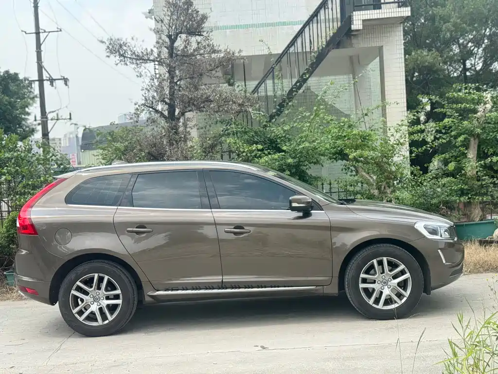 Volvo XC60 — миниатюра 5