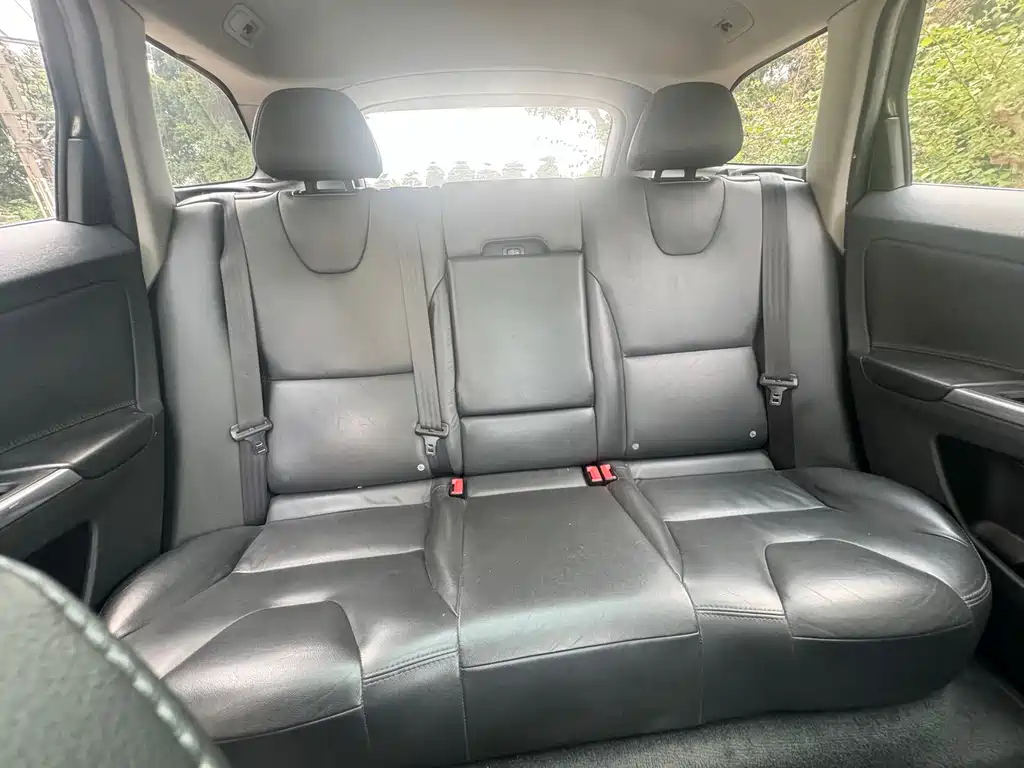 Volvo XC60 — миниатюра 17
