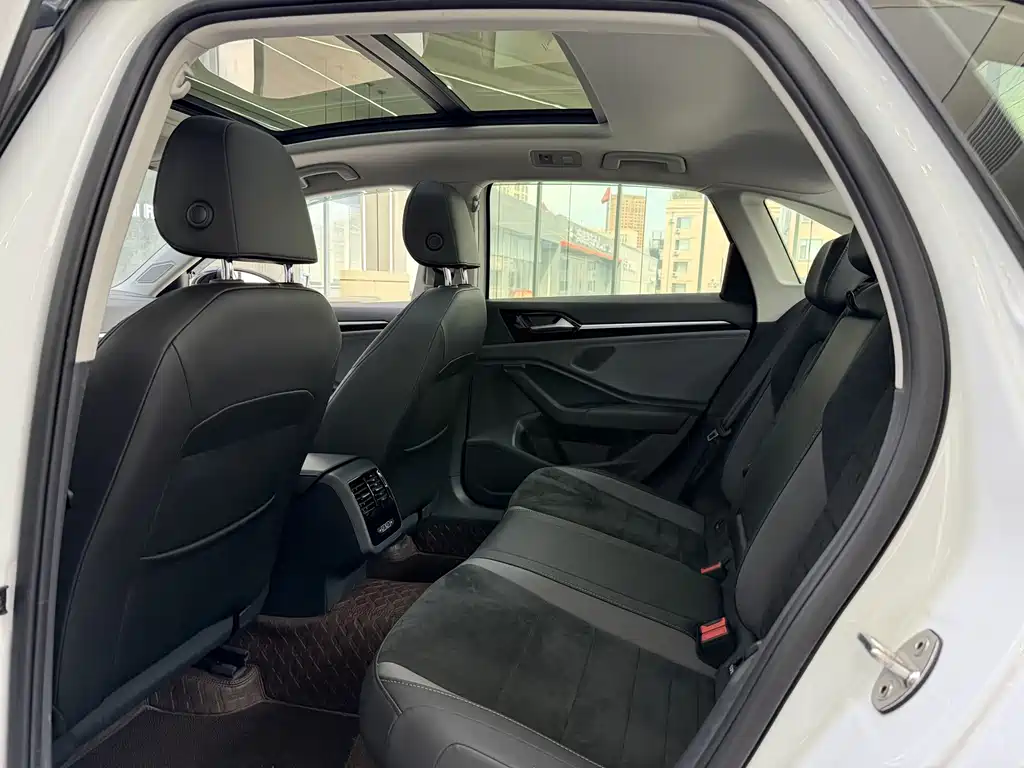 Volkswagen Sagitar — миниатюра 7