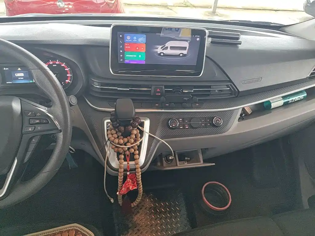 MAXUS V90 RV — миниатюра 13