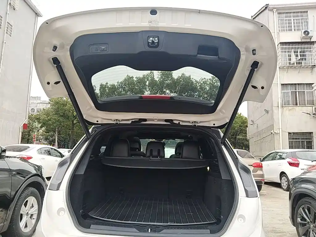 Lincoln MKC — миниатюра 19