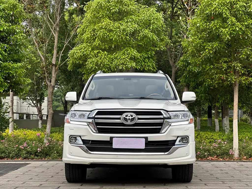 Toyota Land Cruiser 2012 4.6L AT VX-R