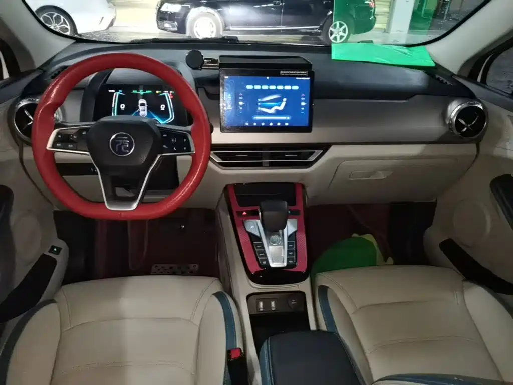 BYD Yuan Pro — миниатюра 10