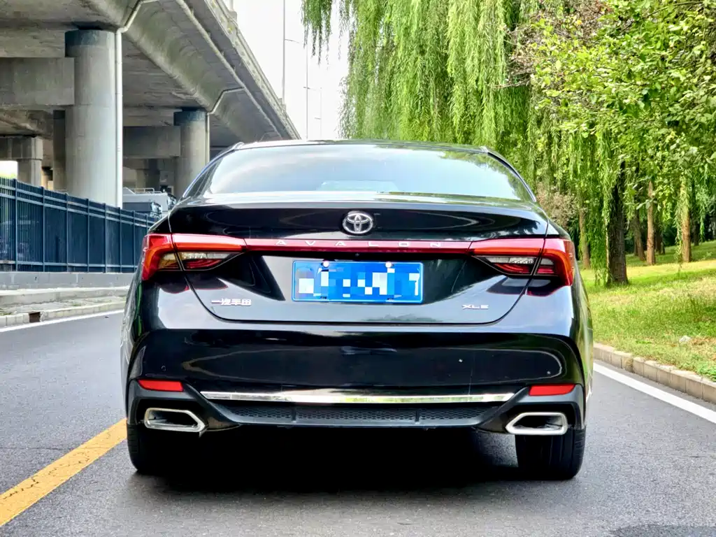Toyota Avalon — миниатюра 3