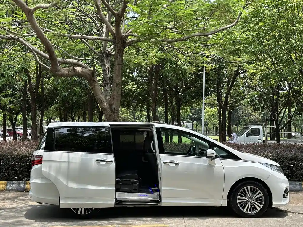 Honda Odyssey — миниатюра 8