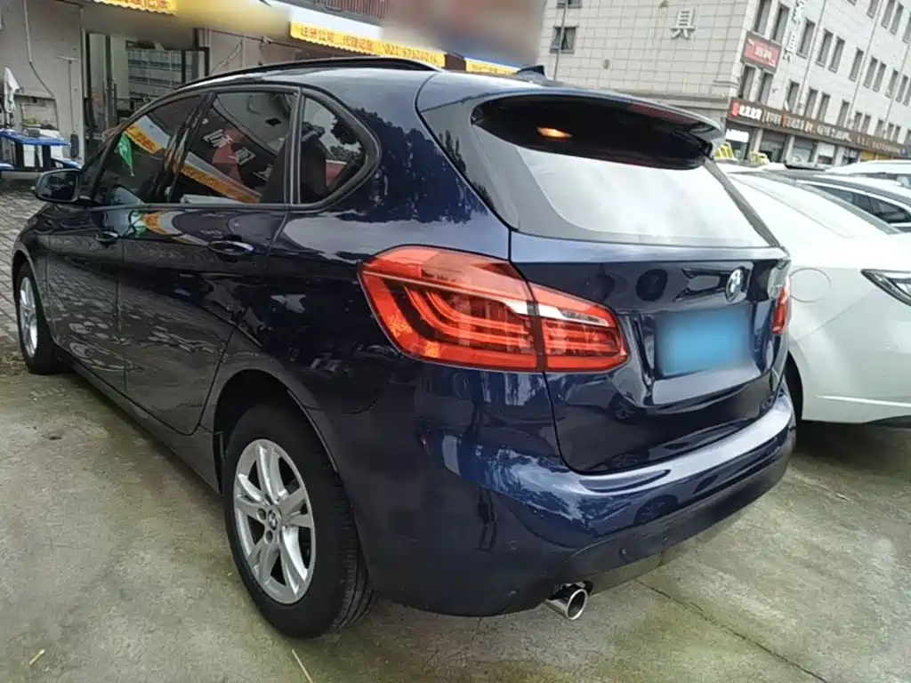 BMW 2 Series Active Tourer — миниатюра 5