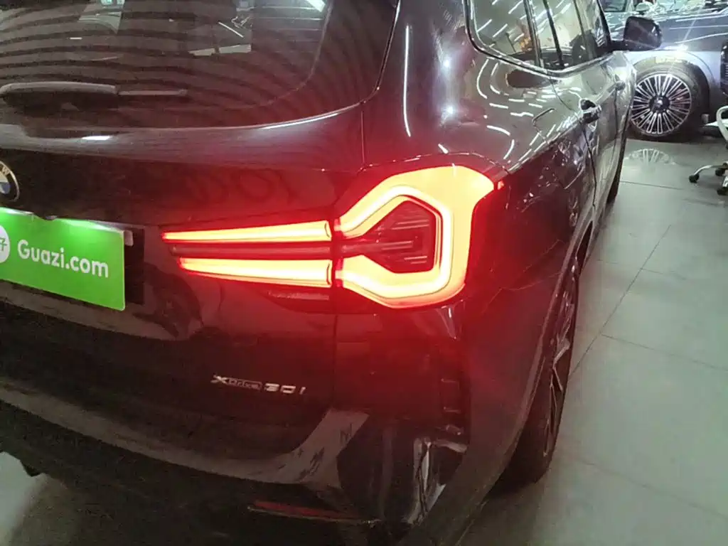 BMW X3 — миниатюра 8