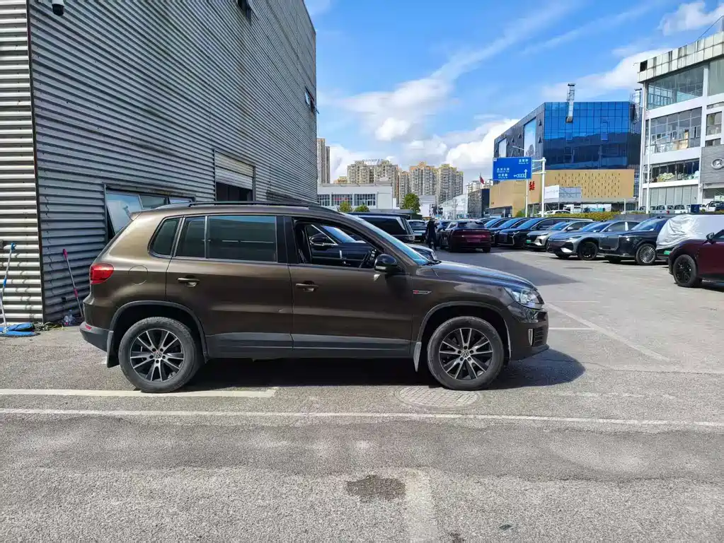 Volkswagen Tiguan — миниатюра 7