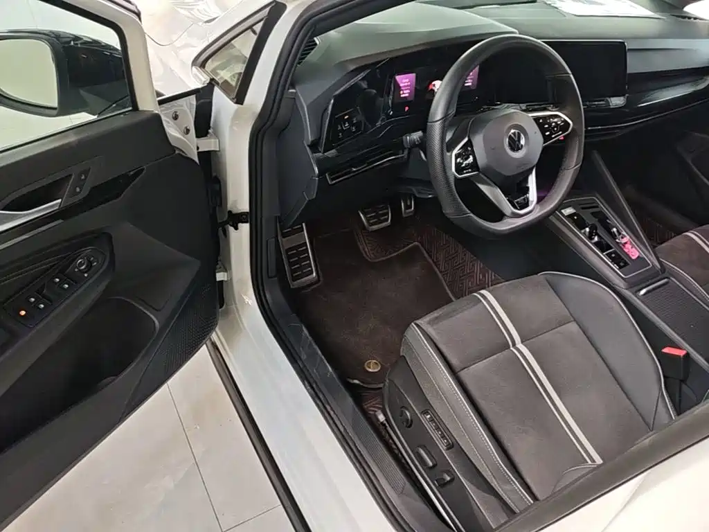Volkswagen Golf — миниатюра 16