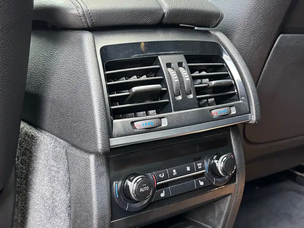 BMW X5 (Import) — миниатюра 28