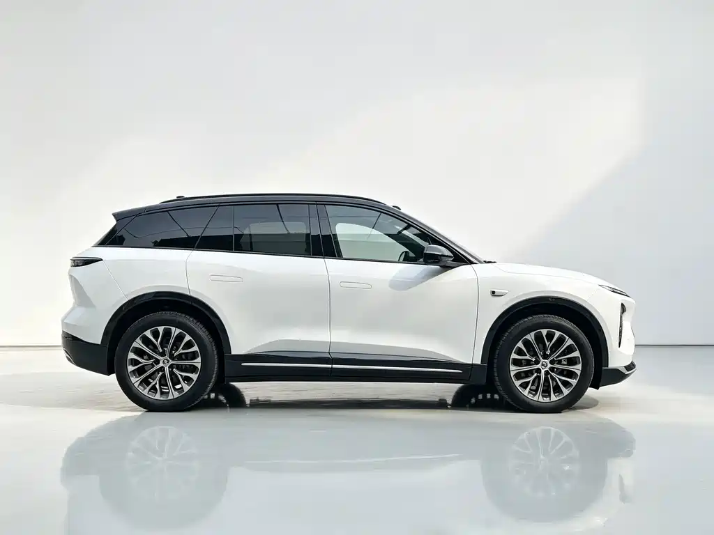 NIO ES6 — миниатюра 4