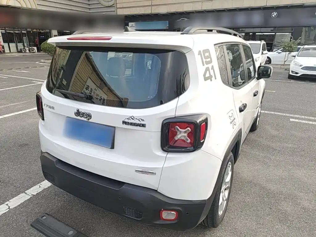 Jeep Renegade — миниатюра 7