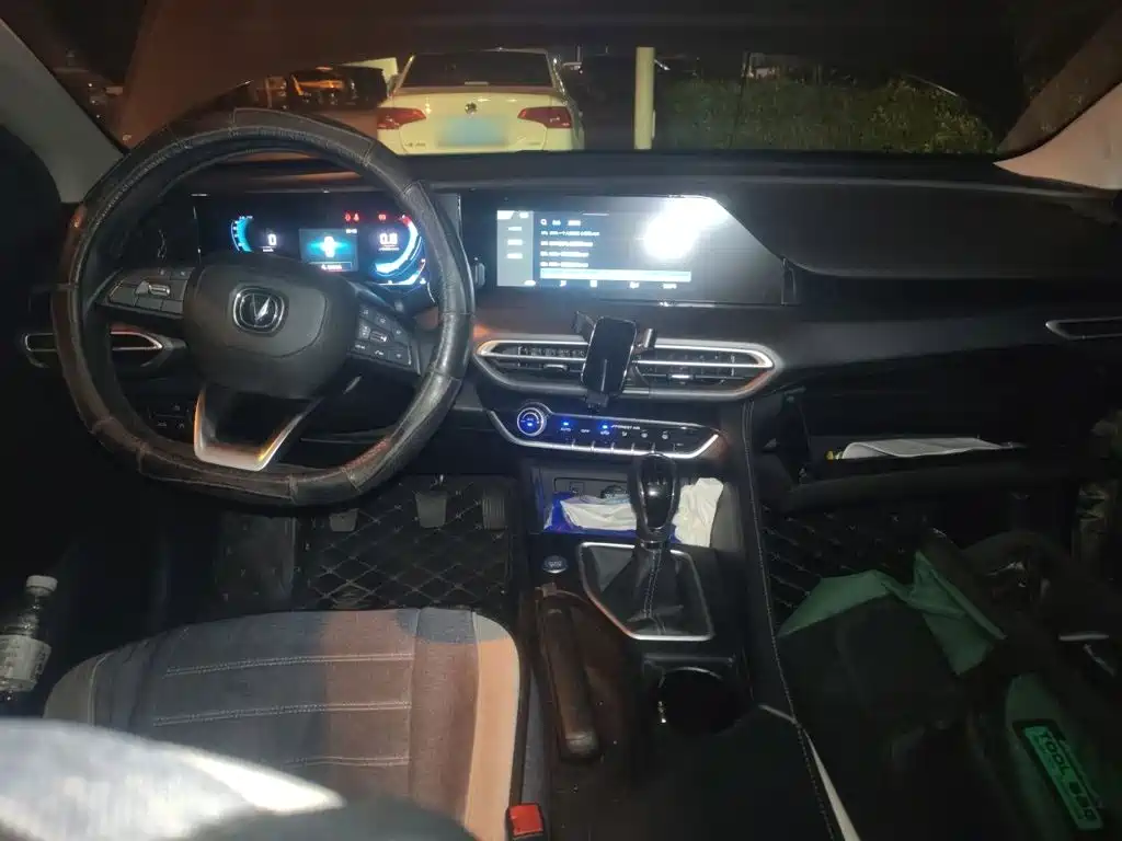 Changan Eado — миниатюра 10