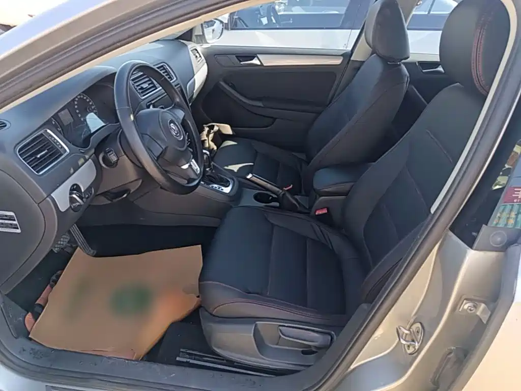 Volkswagen Sagitar — миниатюра 15