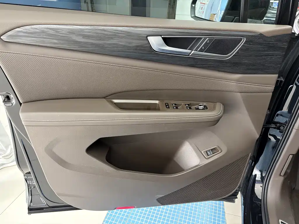 Volkswagen Viloran — миниатюра 6