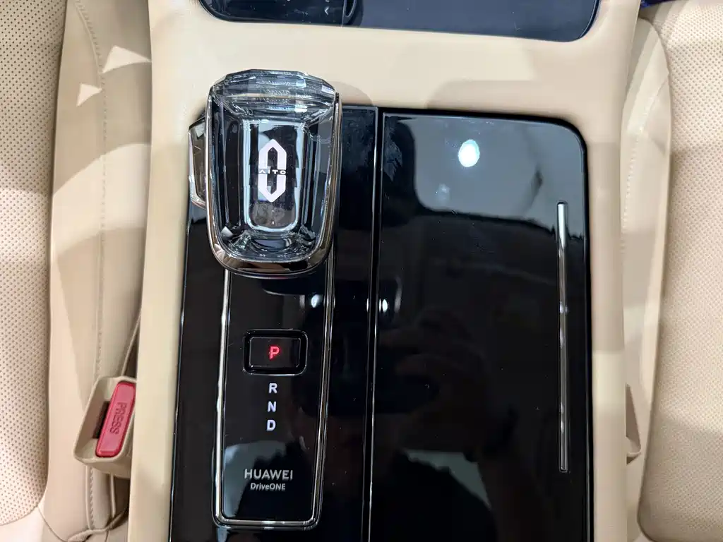 AITO AITO M7 — миниатюра 10
