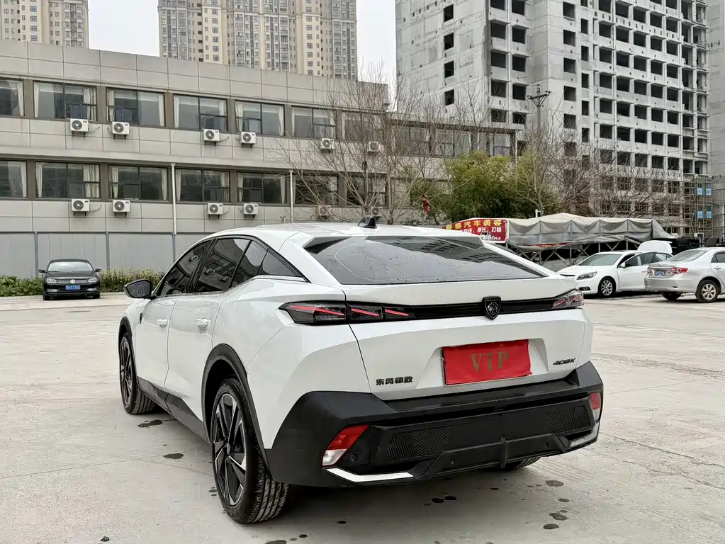 Peugeot 408X