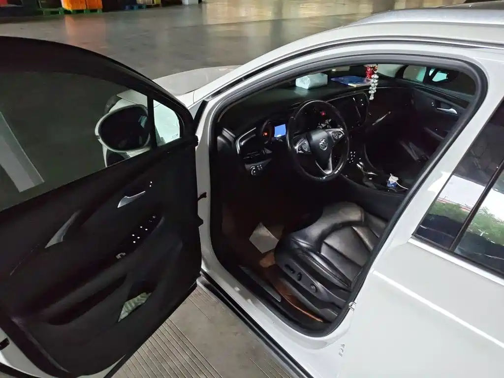 Buick Envision Plus — миниатюра 12