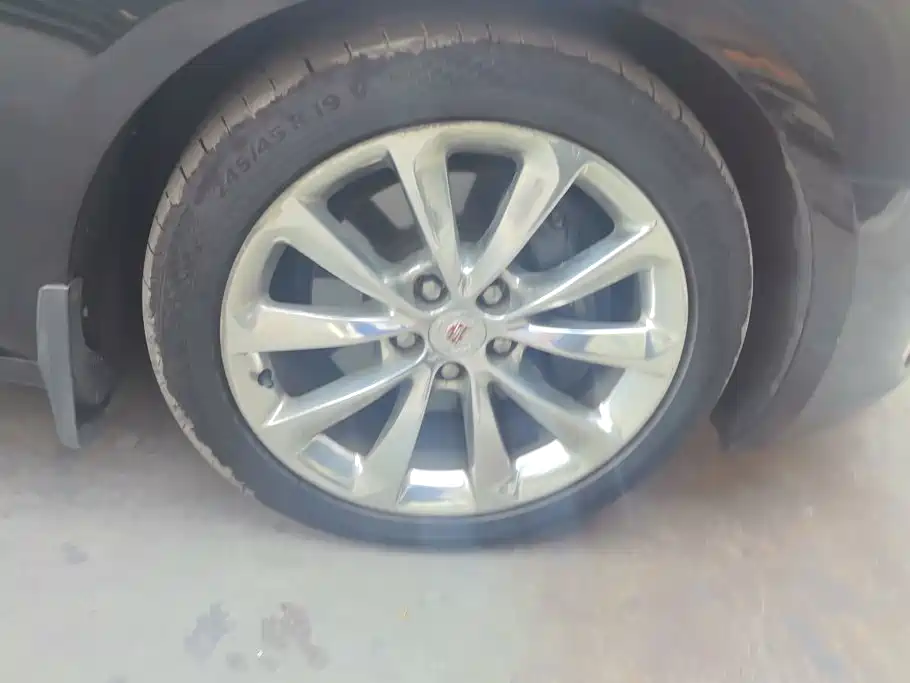 Cadillac XTS — миниатюра 6