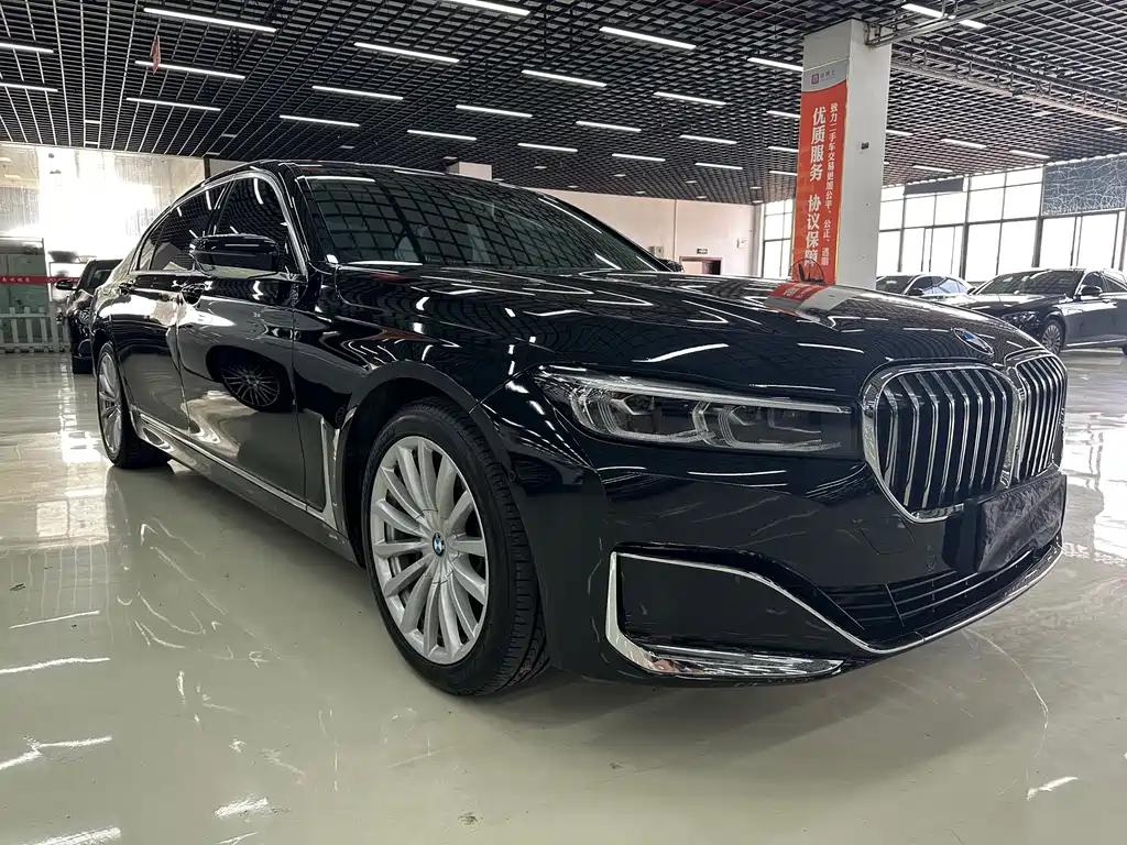 BMW 7 Series — миниатюра 3