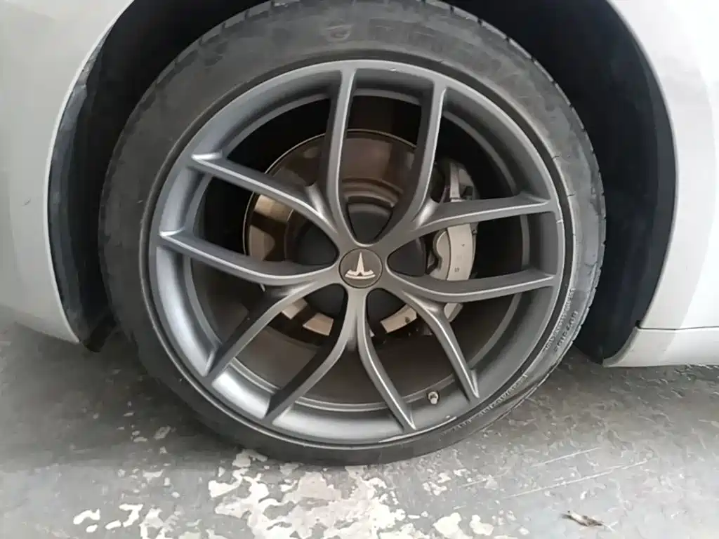 Tesla Model 3 — миниатюра 23
