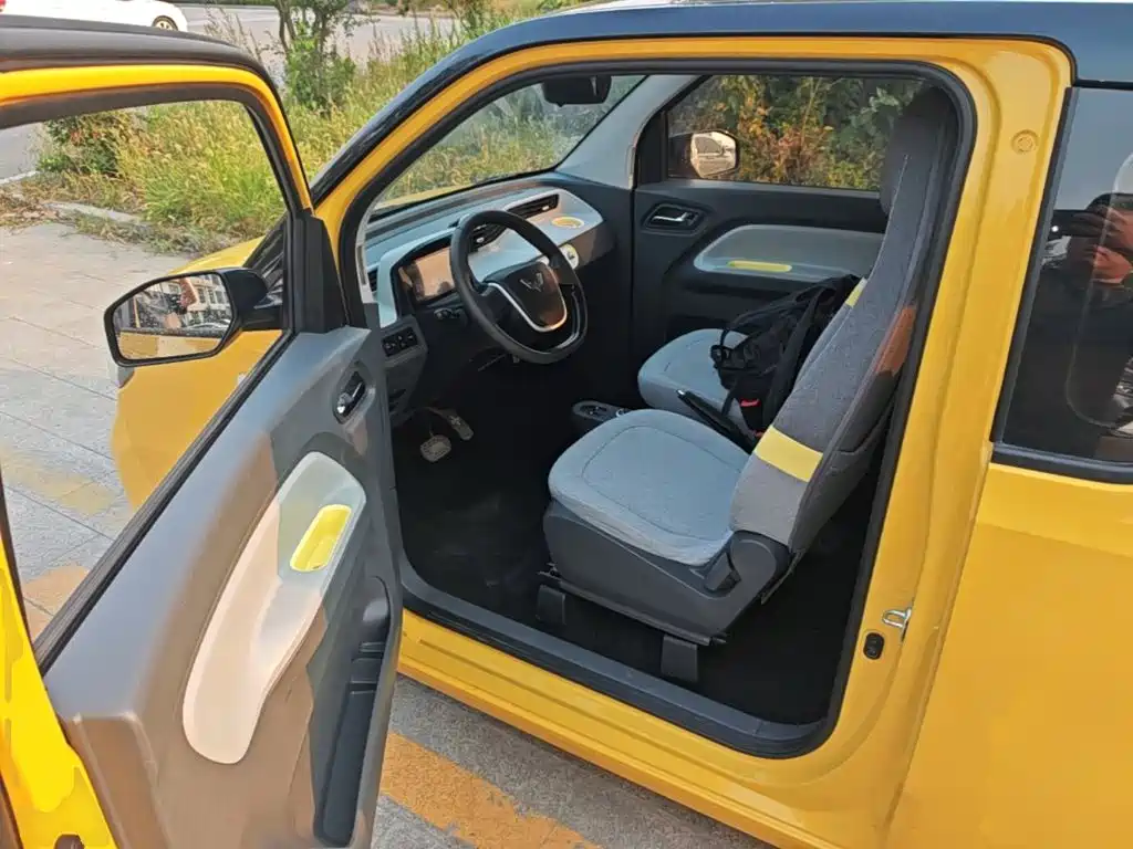 Wuling MINIEV — миниатюра 16
