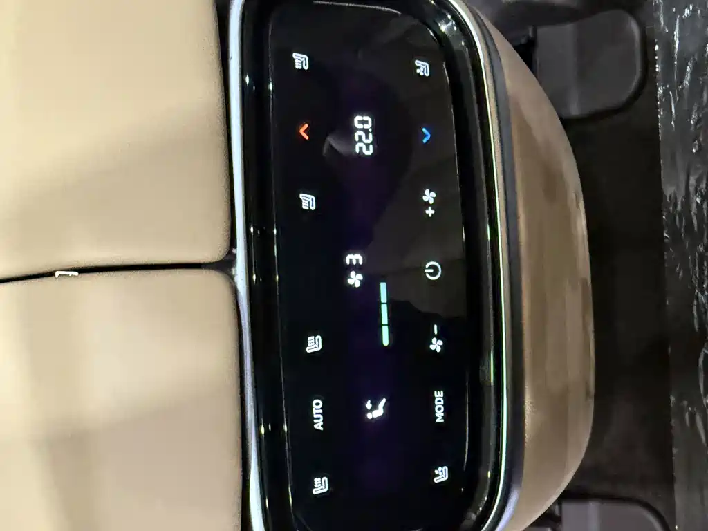 AITO AITO M7 — миниатюра 11