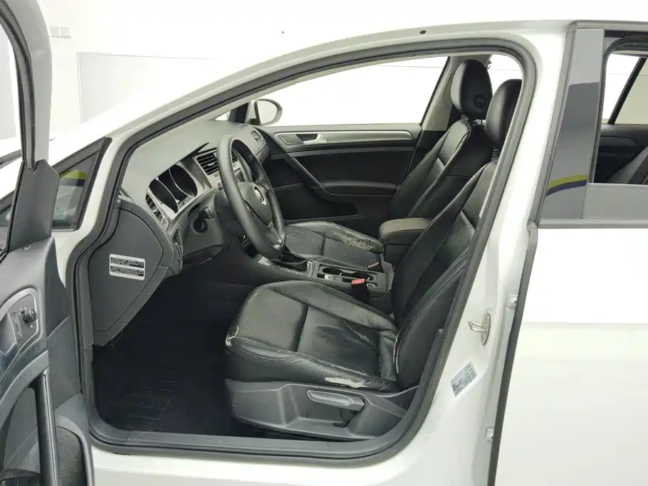 Volkswagen Golf — миниатюра 9