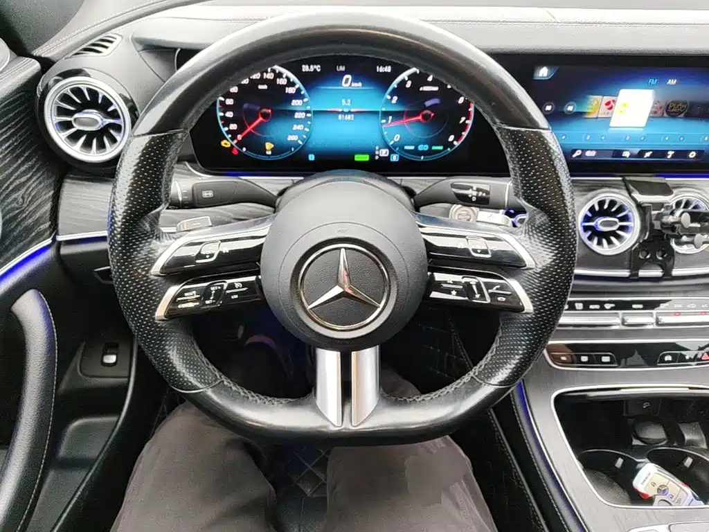 Mercedes-Benz E-Class (Import) — миниатюра 15