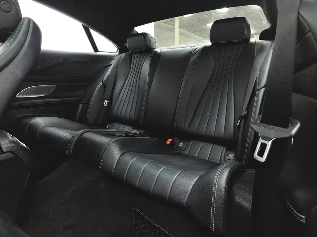 Mercedes-Benz E-Class (Import) — миниатюра 15