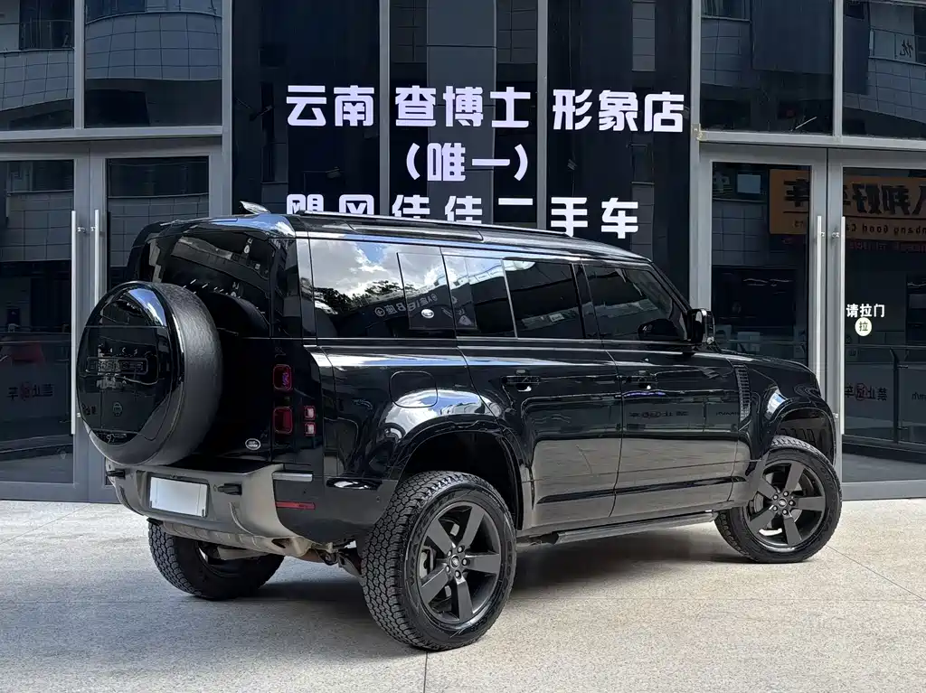 Land Rover Defender — миниатюра 4