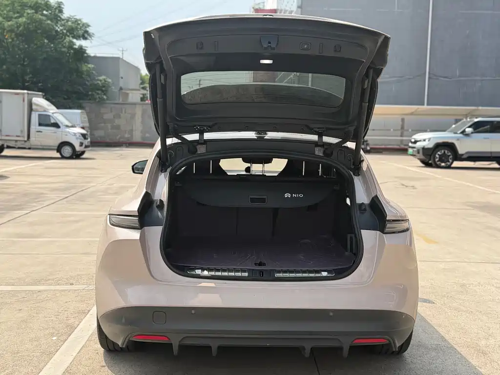 NIO ET5T — миниатюра 11