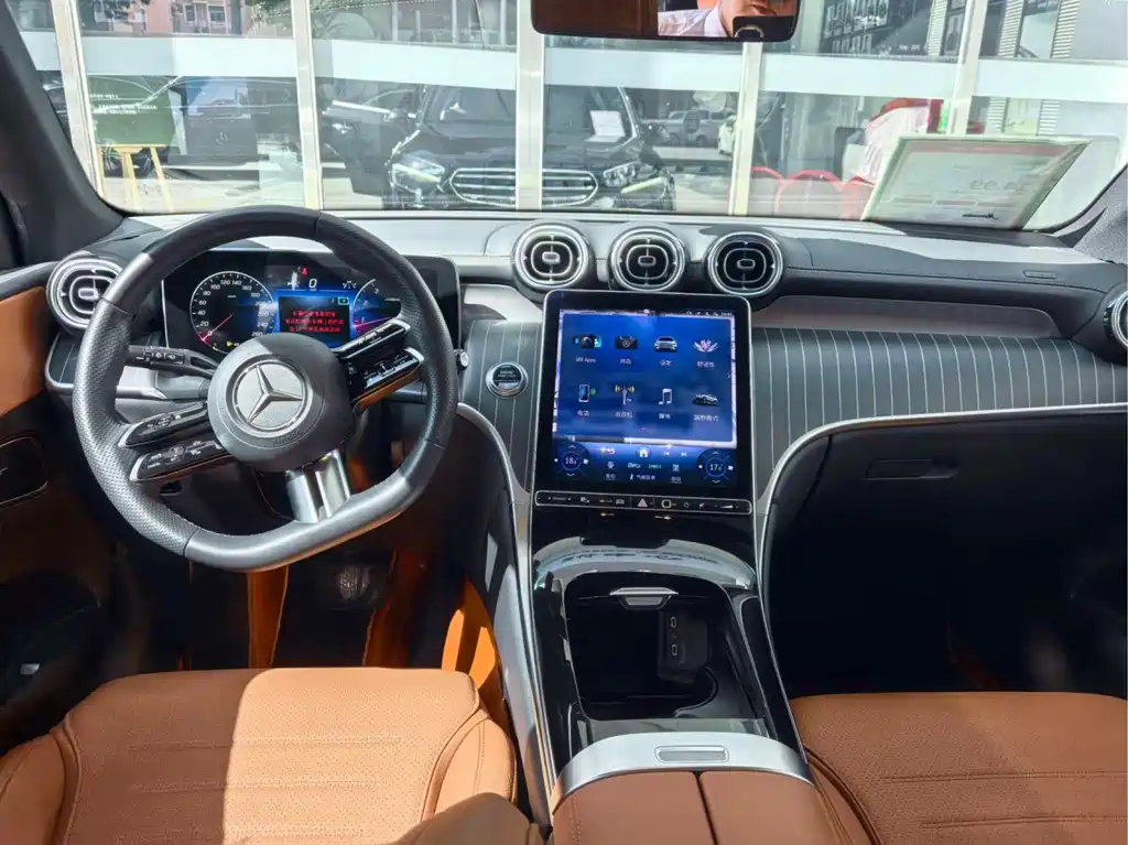 Mercedes-Benz GLC — миниатюра 7