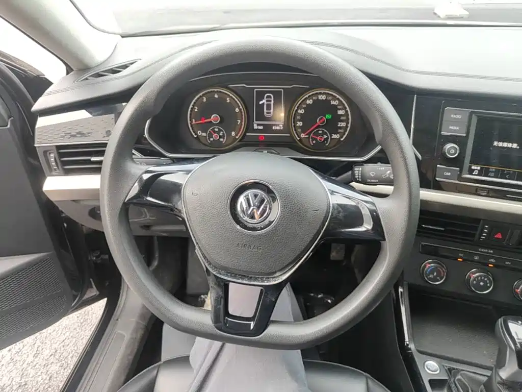 Volkswagen Passat — миниатюра 11