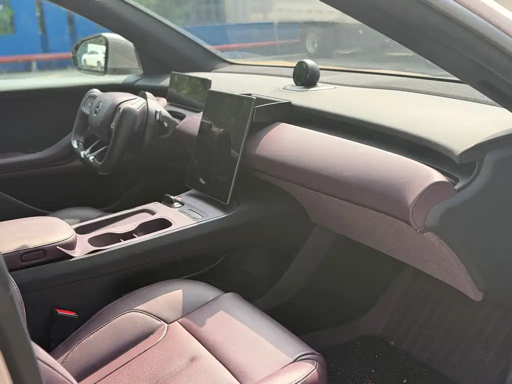 NIO ET5T — миниатюра 8