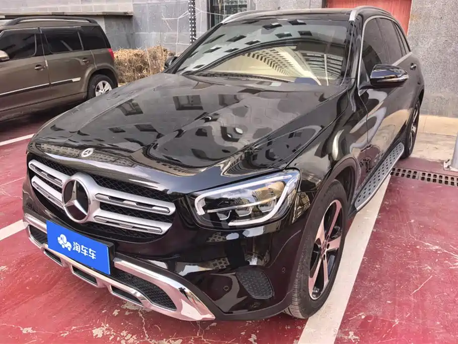 MERCEDES-BENZ GLC