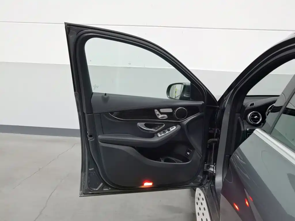 Mercedes-Benz GLC — миниатюра 8