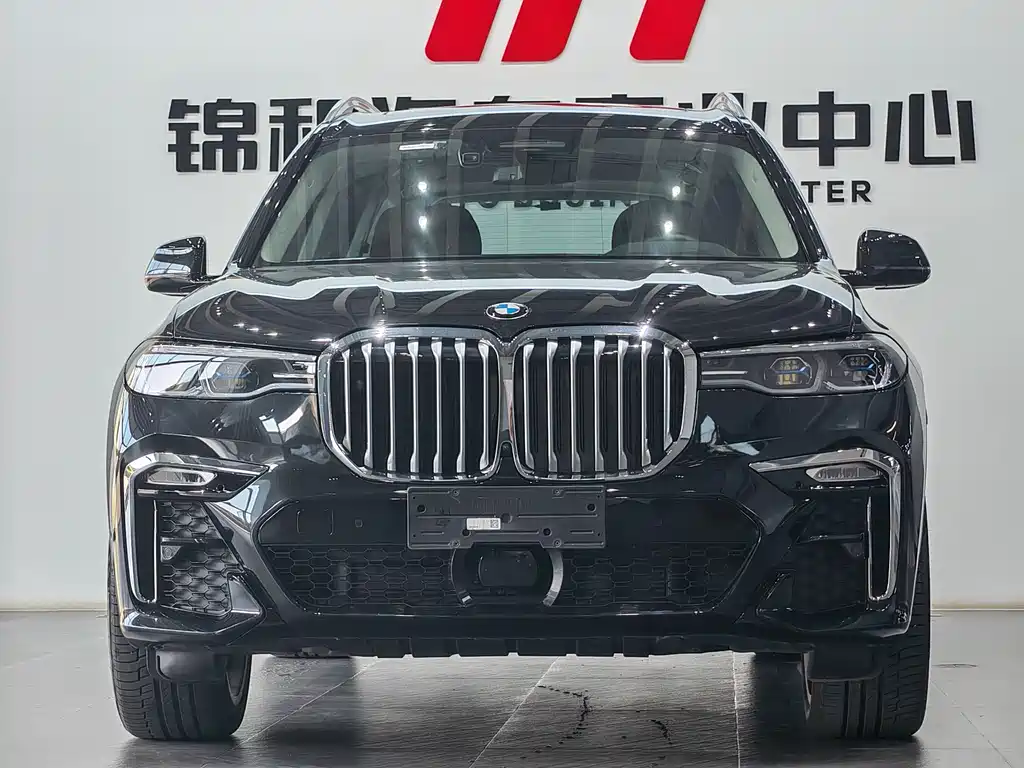 BMW  X7