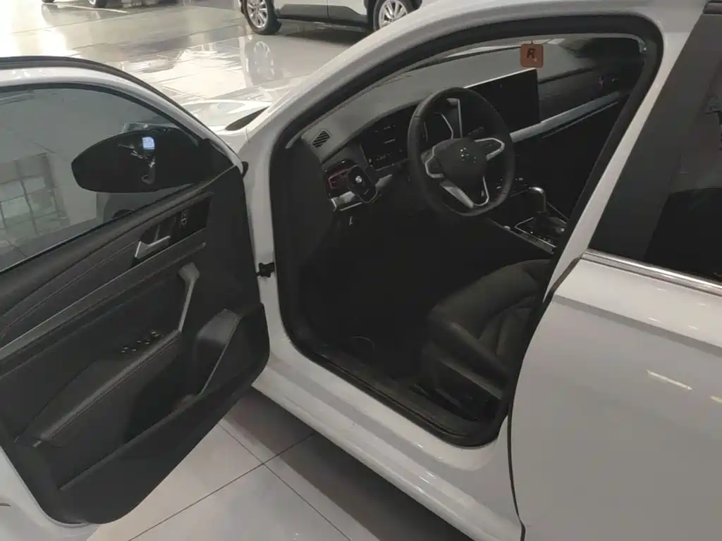 Volkswagen Lavida — миниатюра 16