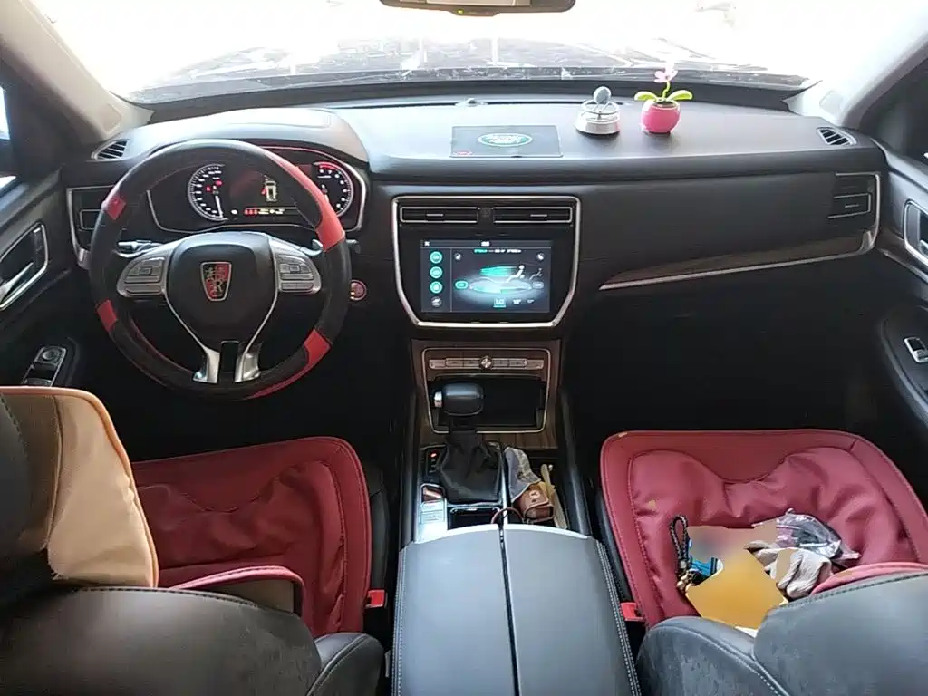 Roewe RX8 — миниатюра 10