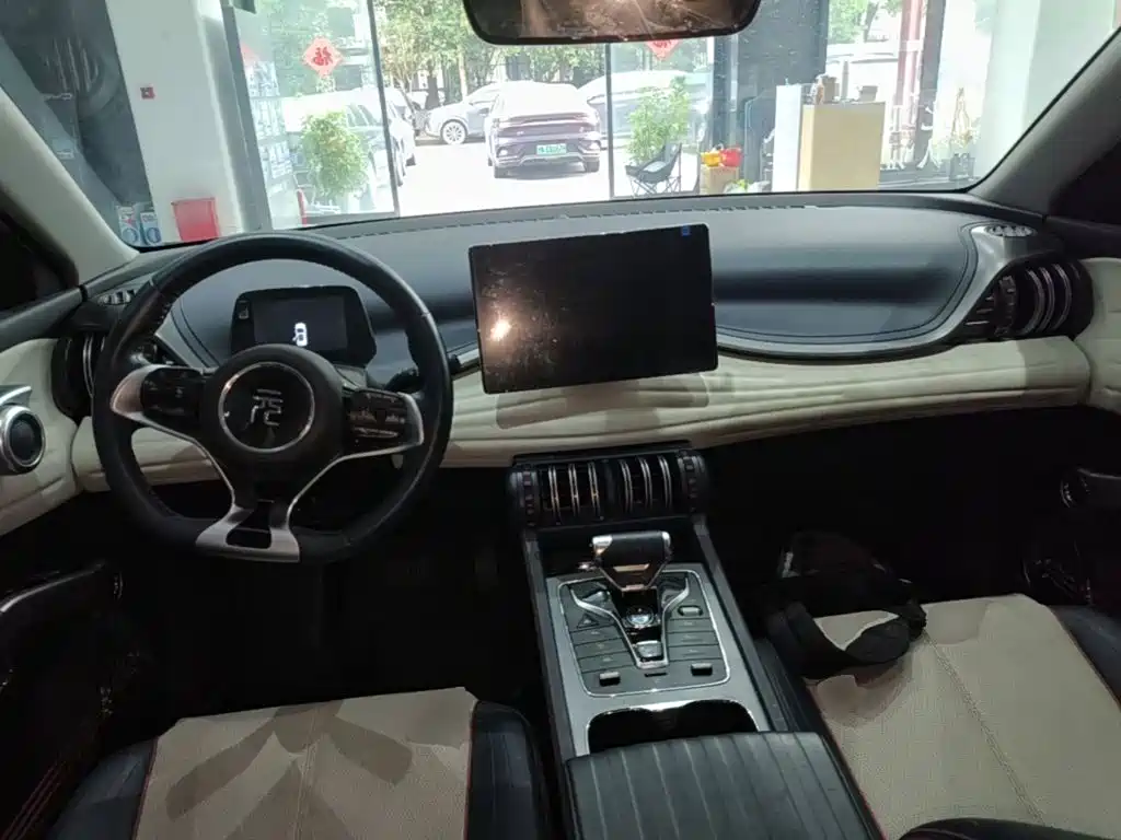 BYD Yuan Plus — миниатюра 10