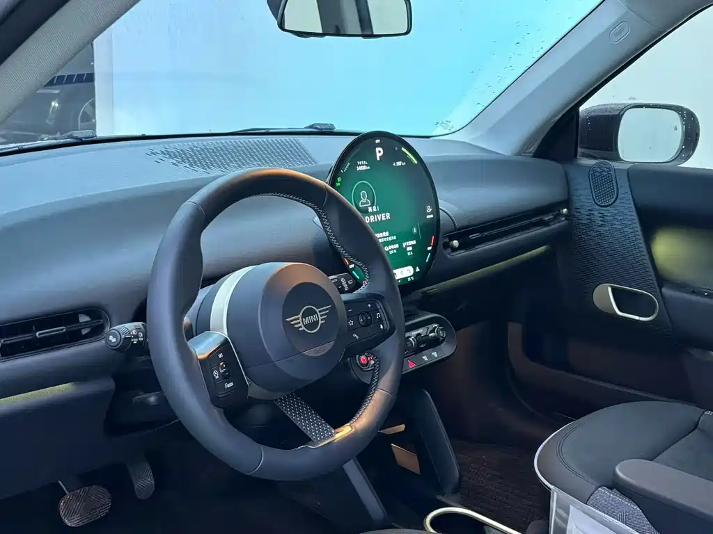 MINI MINI COOPER EV — миниатюра 3