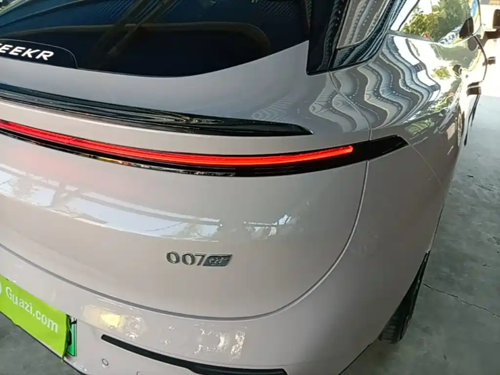 Zeekr 007GT — миниатюра 8