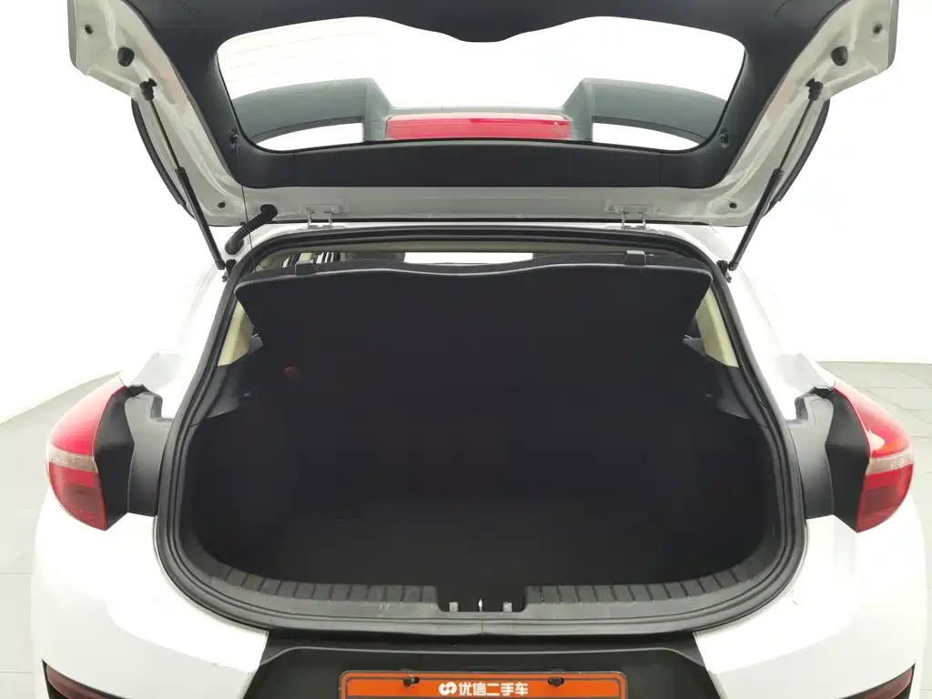 Geely Emgrand GS — миниатюра 16